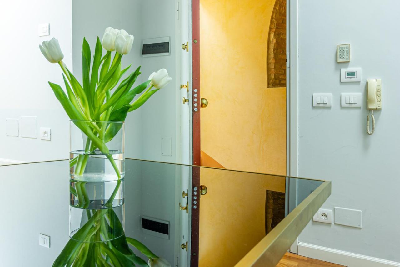 Casa Calypso In Canton De' Fiori โบโลญญา ภายนอก รูปภาพ